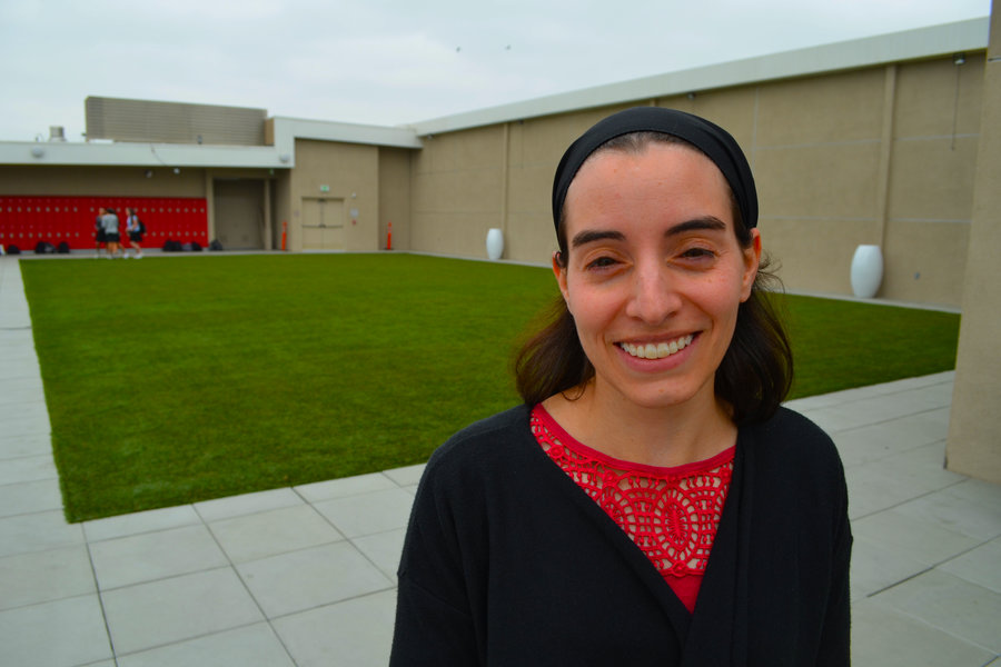 ALUMNA%3A+Dr.+Smith+was+valedictorian+of+Shalhevet%27s+class+of+2004.+She+went+on+to+college+at+Brandeis+and+recently+received+her+Ph.D.+from+NYU.