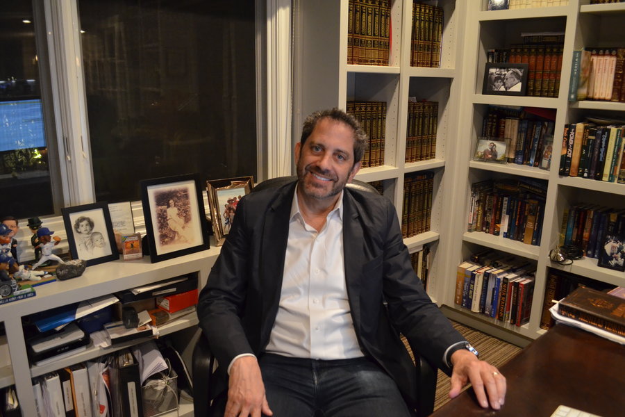 BUSY%3A+Mr.+Toczek+juggles+working+for+Shalhevet%2C+managing+clients+at+his+law+firm%2C+and+spending+time+with+his+family.