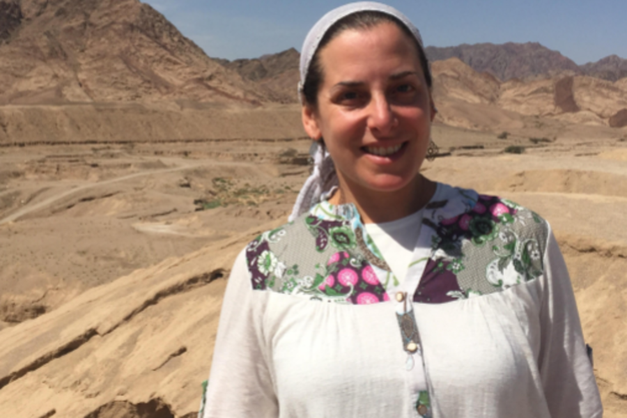 MS%3A+Ms+Atara+Segal+spent+last+year+in+Israel+completing+the+first+year+of+a+two-year+program+to+become+a+Yoetzet+Halacha.